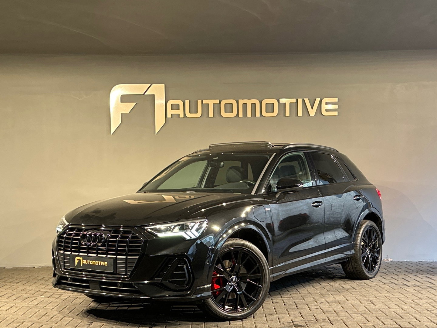 Audi Q3 45 TFSI e 2X S-Line Pano|Sfeer|B&O|Keyles|360|Trekhaak
