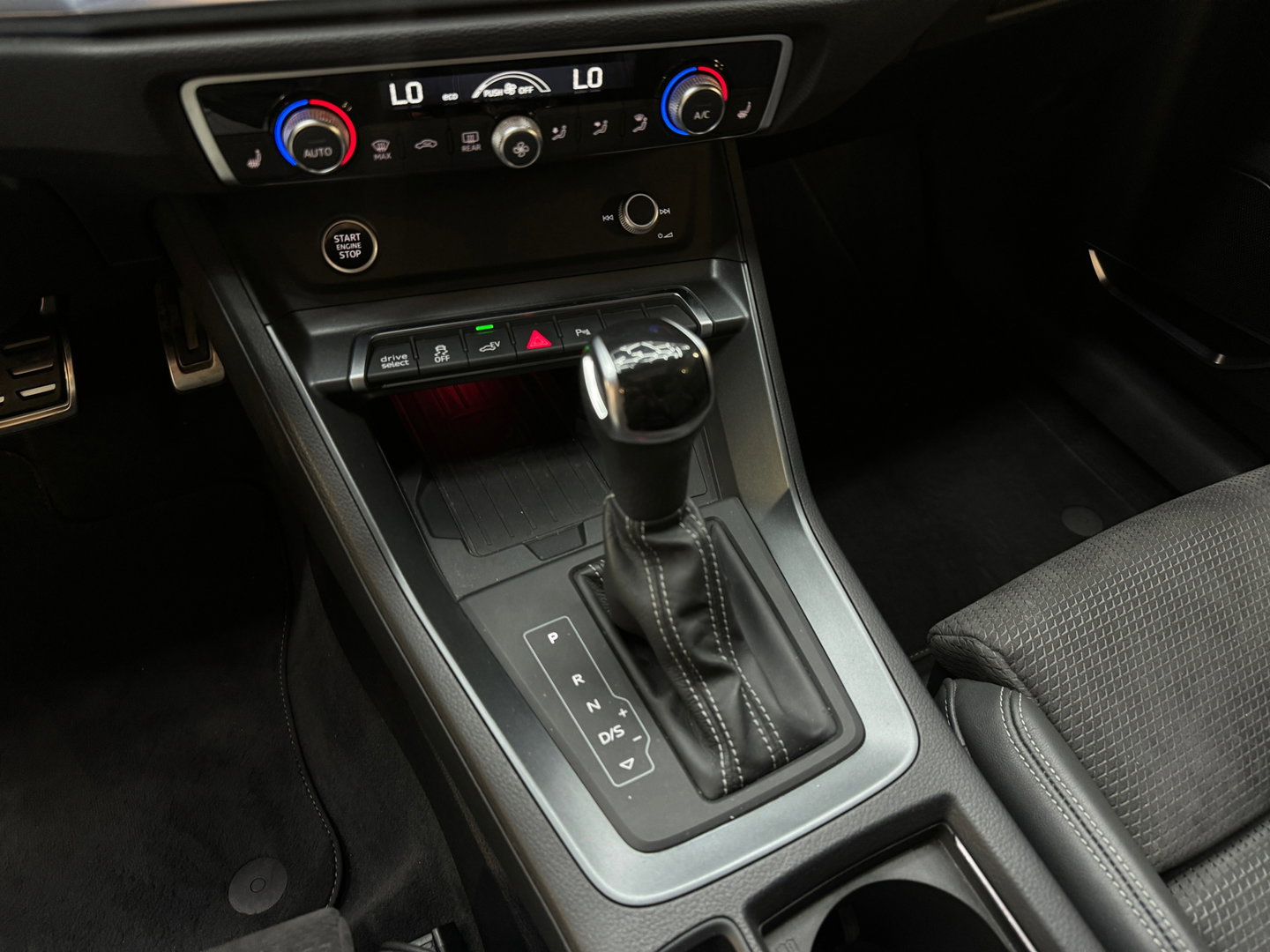 Audi Q3 45 TFSI e 2X S-Line Pano|Sfeer|B&O|Keyles|360|Trekhaak