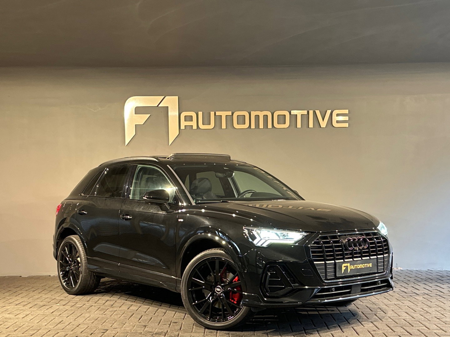 Audi Q3 45 TFSI e 2X S-Line Pano|Sfeer|B&O|Keyles|360|Trekhaak