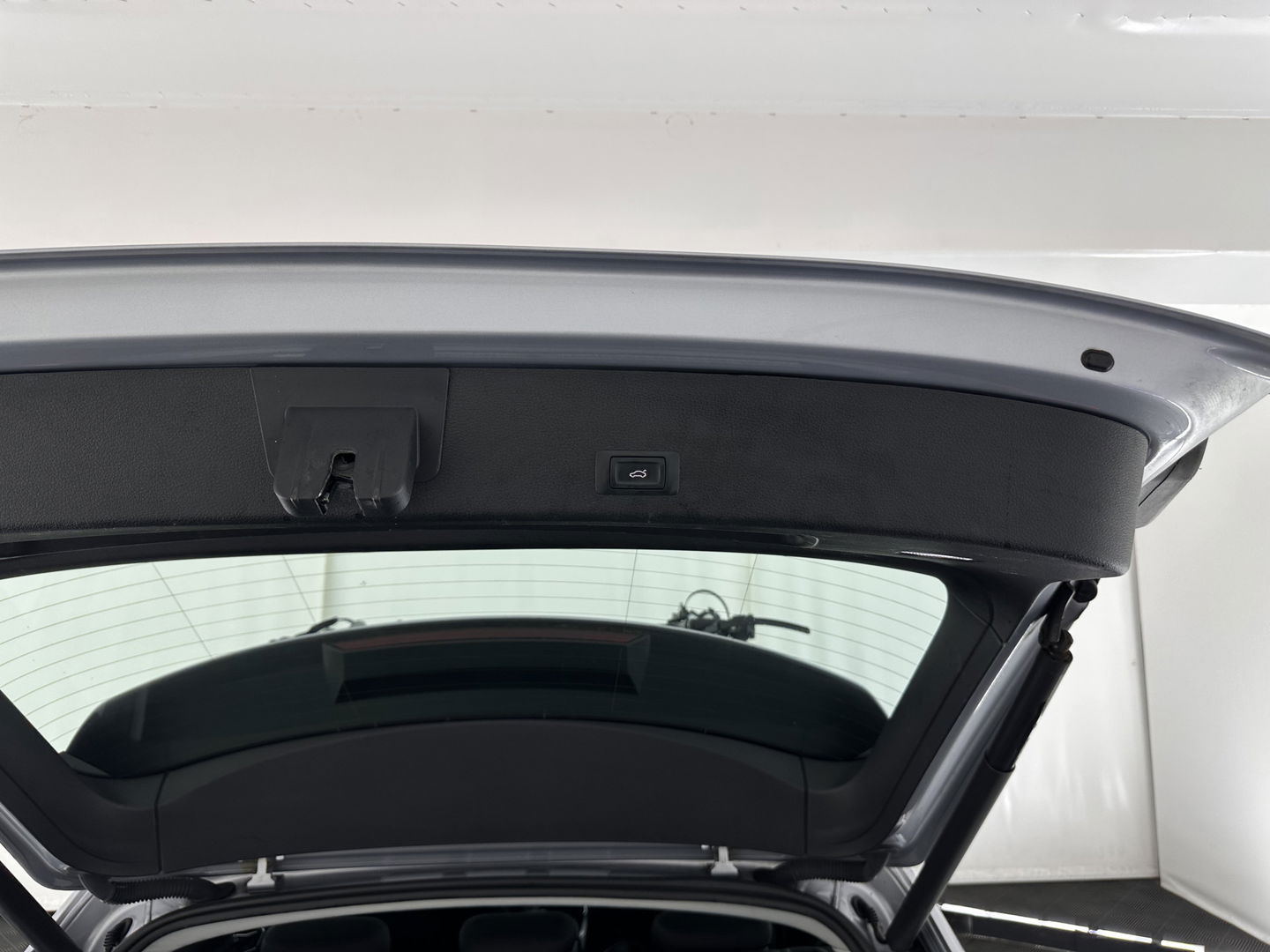 Audi e-tron 50 quattro Business edition 71 kWh [ 3-Fase-11kW ] {SOH-99%} (INCL-BTW) Aut. *HEATPUMP | FULL-LED | DIGI-COCKPIT | NAVI-FULLMAP | MEMORY-PACK |  COMFORTSEATS | KEYLESS | AUDI-SOUND | SHIFTPADDLES | DAB+ | ECC | DRIVE-SELECT | PDC | CRUISE | TOWBAR | 20