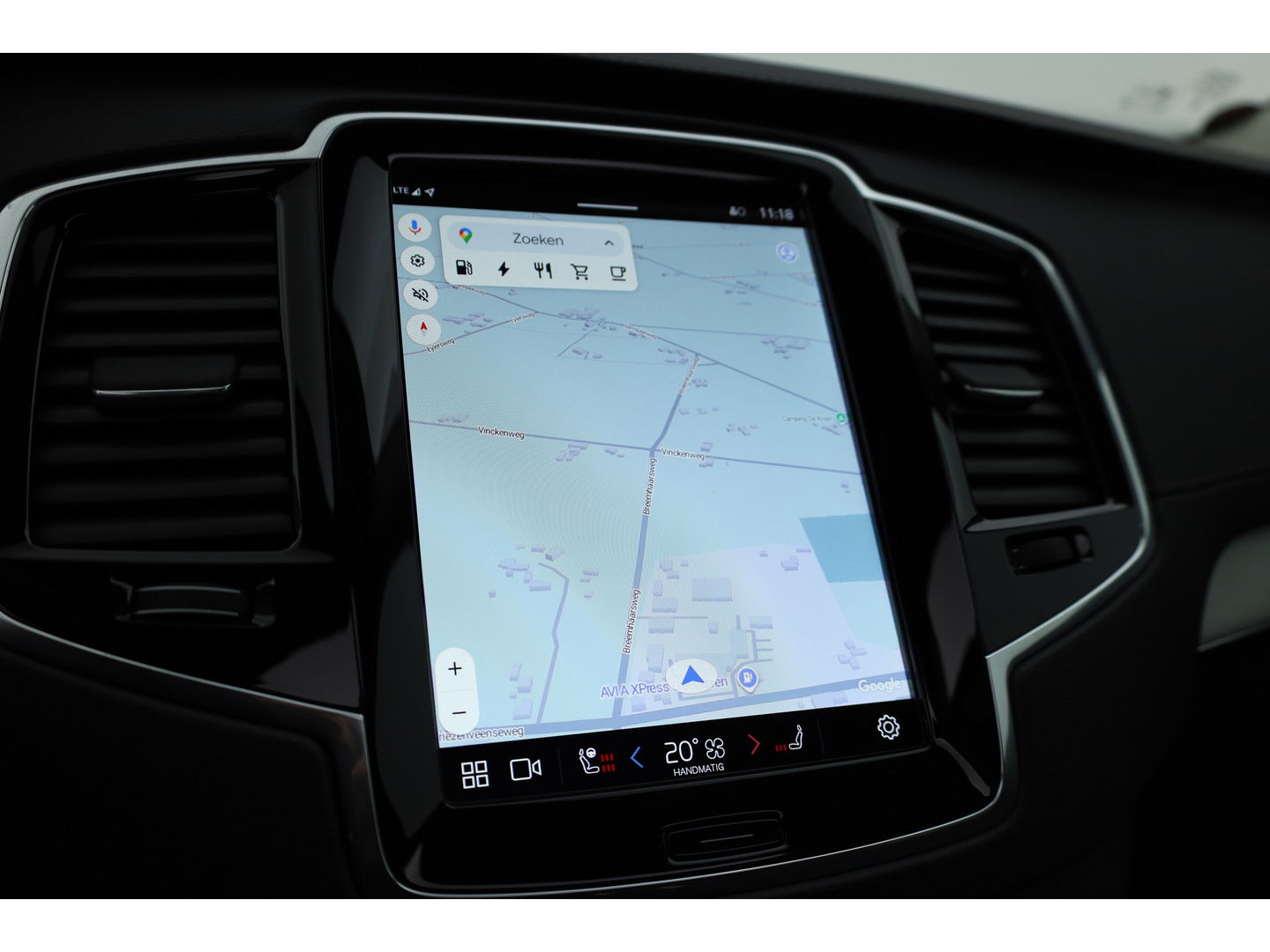 Volvo XC90 2.0 T8 Recharge AWD Plus Dark | Pano | Luchtvering | Elek. Trekhaak | Memory | 360cam | Stoel- Stuurverw. | Harman Kardon