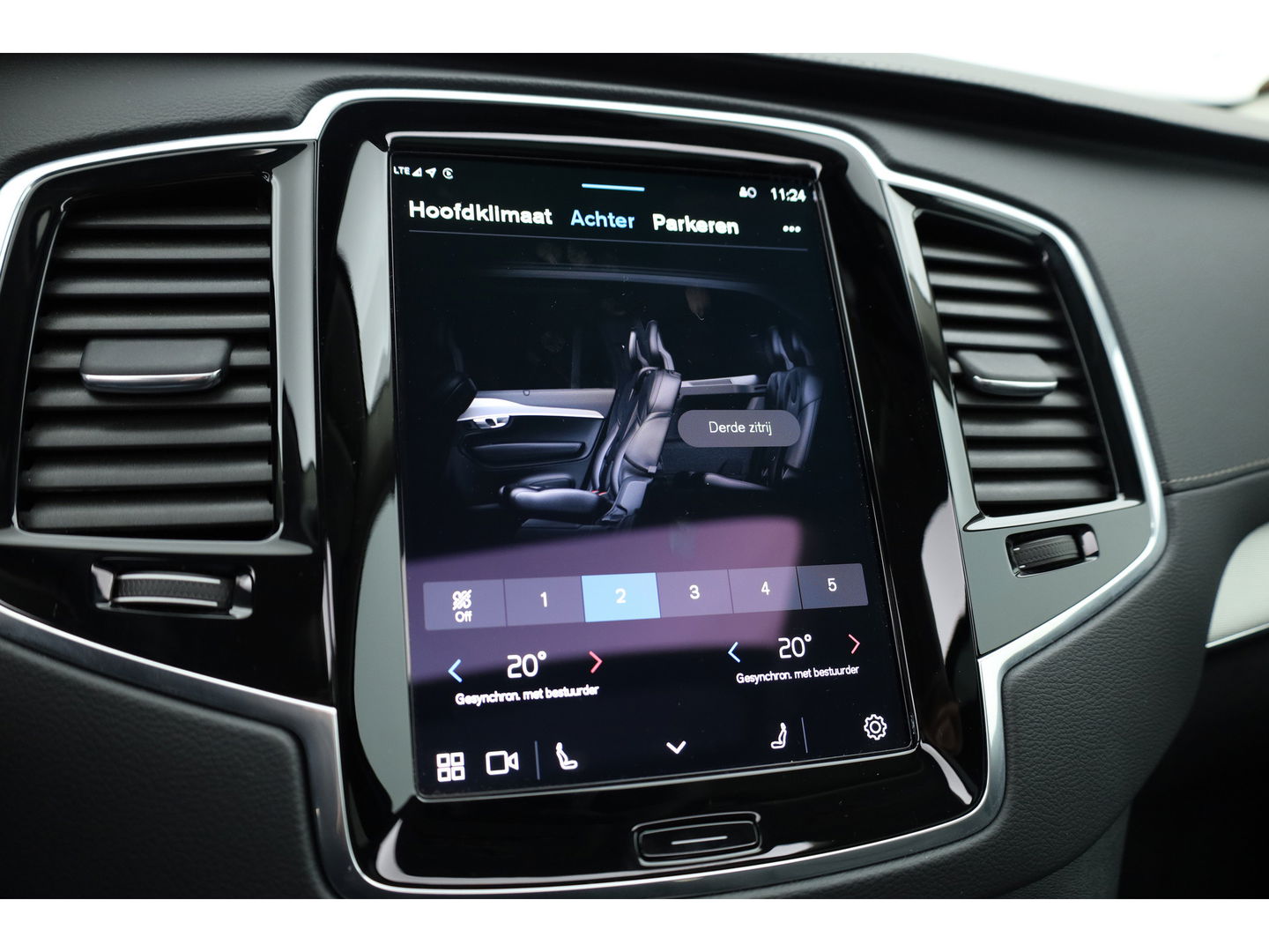 Volvo XC90 2.0 T8 Recharge AWD Plus Dark | Pano | Luchtvering | Elek. Trekhaak | Memory | 360cam | Stoel- Stuurverw. | Harman Kardon