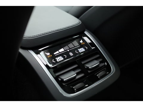 Volvo XC90 2.0 T8 Recharge AWD Plus Dark | Pano | Luchtvering | Elek. Trekhaak | Memory | 360cam | Stoel- Stuurverw. | Harman Kardon