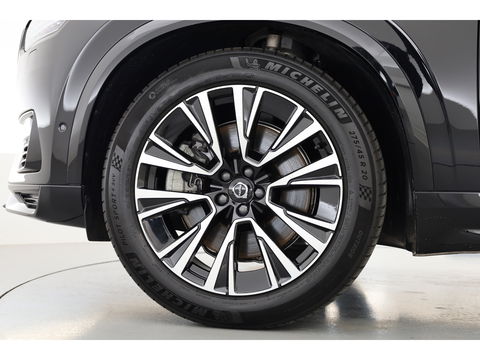 Volvo XC90 2.0 T8 Recharge AWD Plus Dark | Pano | Luchtvering | Elek. Trekhaak | Memory | 360cam | Stoel- Stuurverw. | Harman Kardon