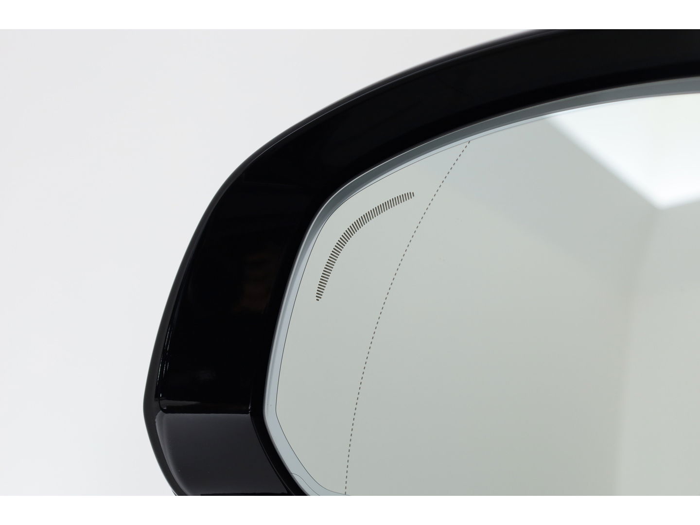 Volvo XC90 2.0 T8 Recharge AWD Plus Dark | Pano | Luchtvering | Elek. Trekhaak | Memory | 360cam | Stoel- Stuurverw. | Harman Kardon