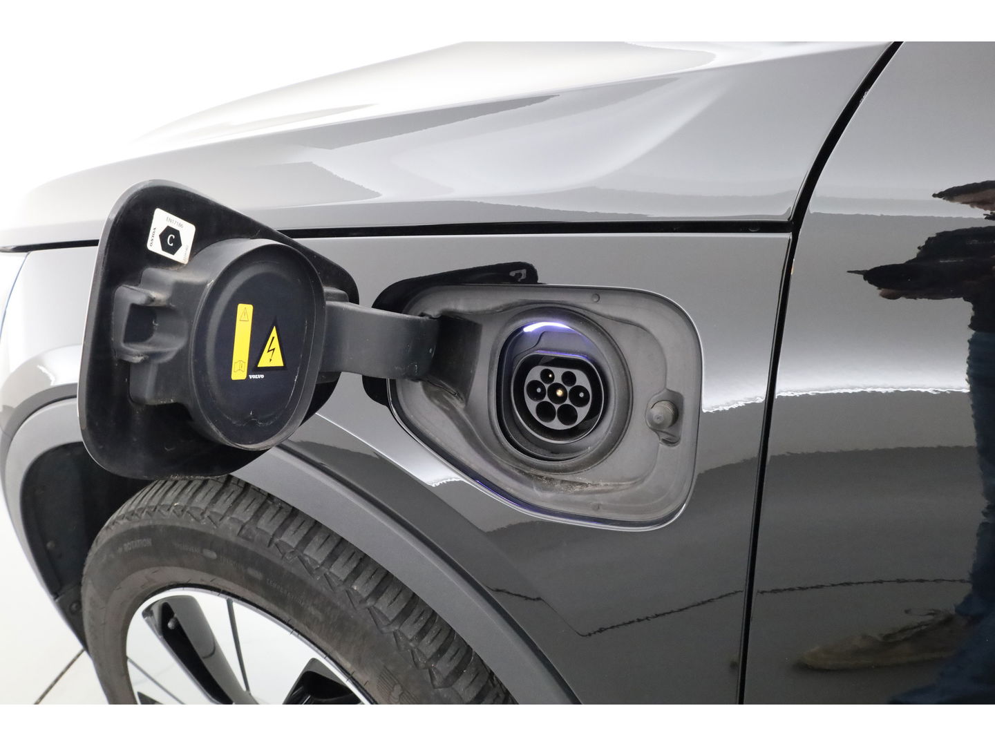 Volvo XC40 1.5 T4 Plug-in hybrid Plus Bright | stoel & stuur verwarming | H&K audio | Elek stoelen & Memory |