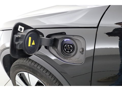 Volvo XC40 1.5 T4 Plug-in hybrid Plus Bright | stoel & stuur verwarming | H&K audio | Elek stoelen & Memory |
