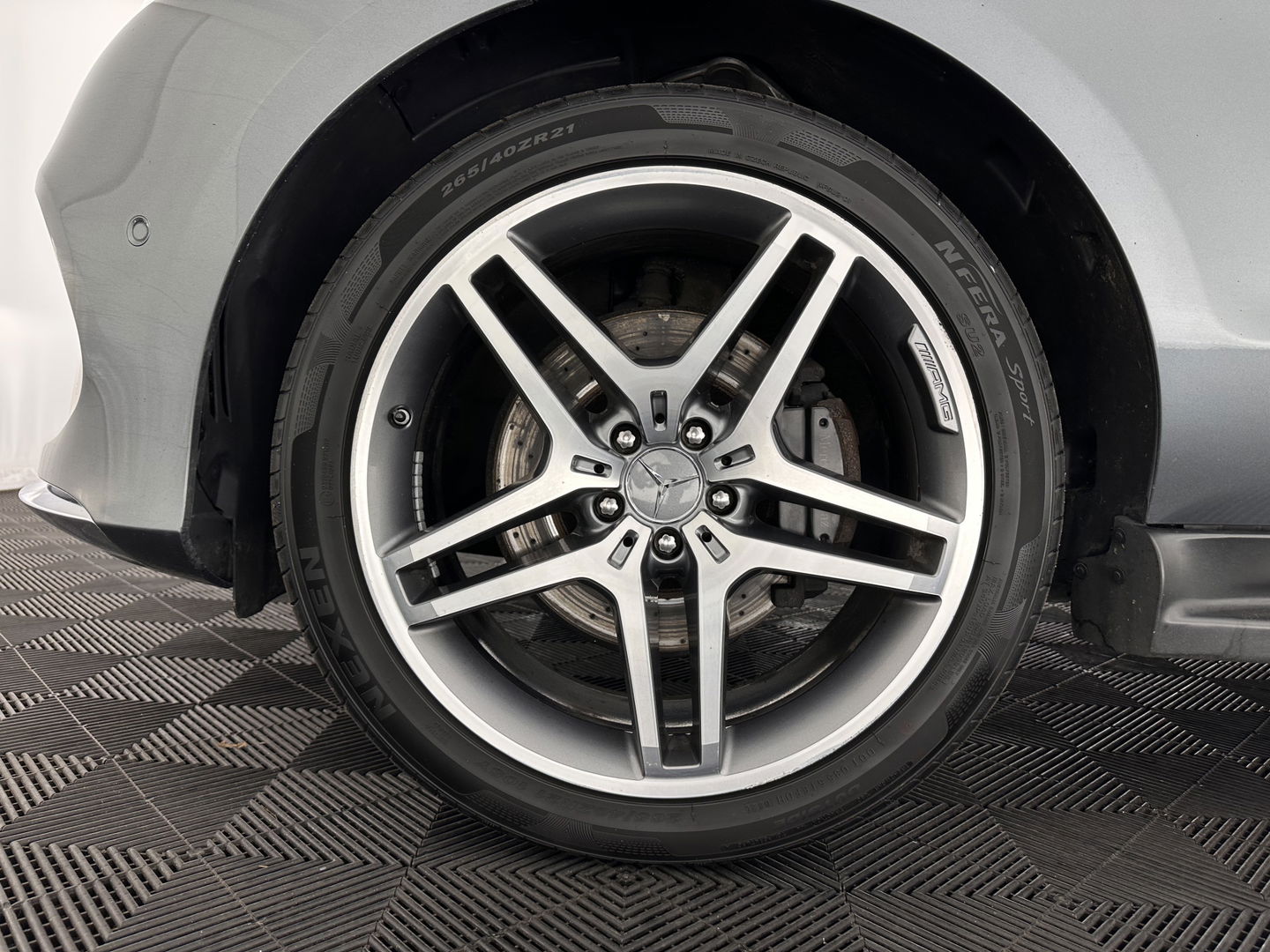 Mercedes-Benz GLE 350 d 4MATIC AMG Sport Edition (INCL-BTW) *PANO | DISTRONIC-PLUS | LEATHER | FULL-LED | BLINDSPOT | HARMAN/KARDON | TOPVIEW | MEMORY-PACK | AIRSUSPENSION | HEATED-COMFORTSEATS | NAVI-FULLMAP | PRIVACYGLASS | 21"ALU*