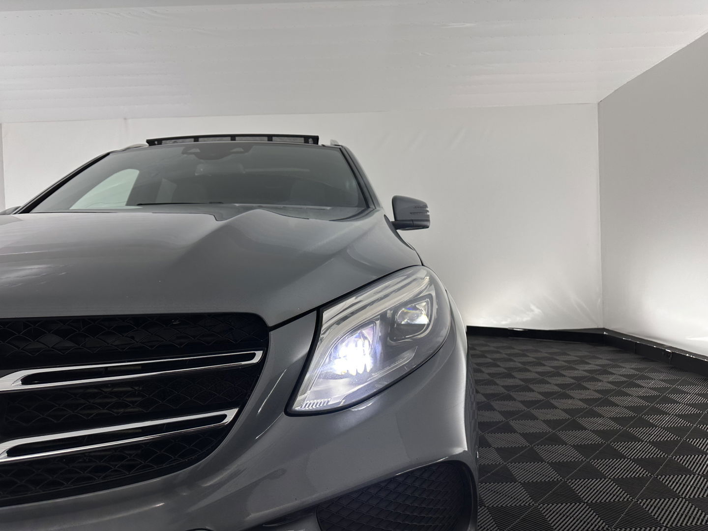 Mercedes-Benz GLE 350 d 4MATIC AMG Sport Edition (INCL-BTW) *PANO | DISTRONIC-PLUS | LEATHER | FULL-LED | BLINDSPOT | HARMAN/KARDON | TOPVIEW | MEMORY-PACK | AIRSUSPENSION | HEATED-COMFORTSEATS | NAVI-FULLMAP | PRIVACYGLASS | 21"ALU*