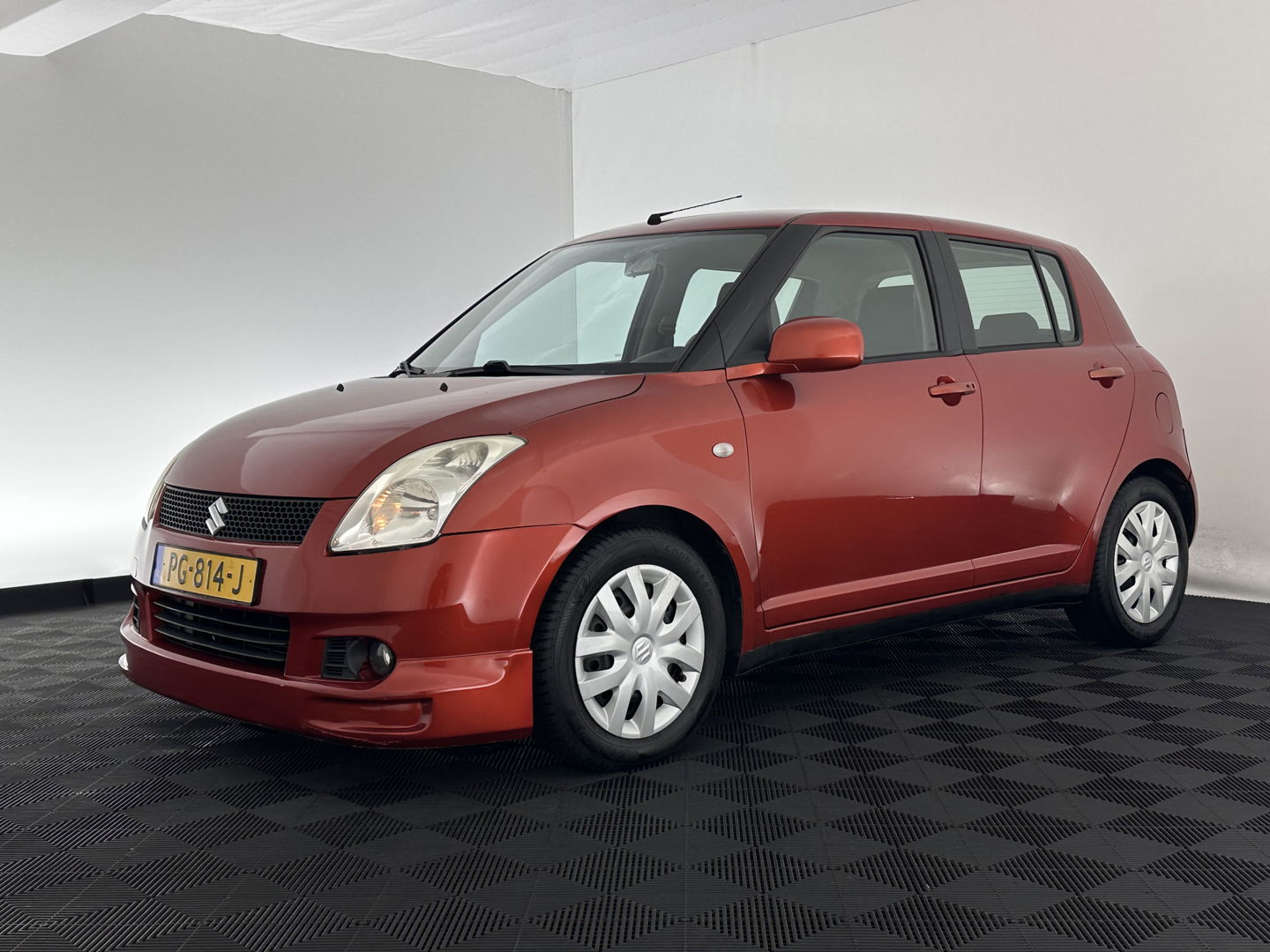 Suzuki Swift 1.3 GLS *COOLANT LEAKAGE* APK 08/26 *AIRCO | COMFORT-SEATS*
