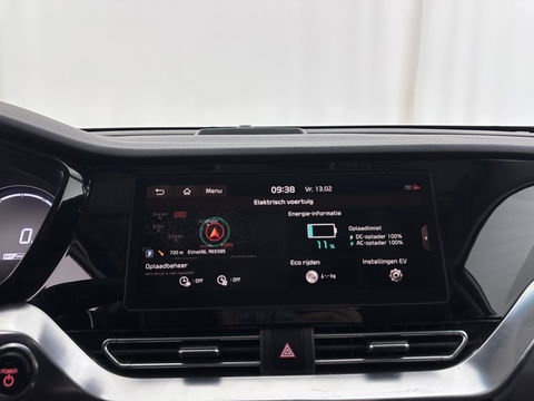 Kia e-Niro DynamicLine 64 kWh [ 3-Fase ] {SOH-100%} (INCL-BTW) Aut.*HEATPUMP | LEATHER-FABRIC | NAVI-FULLMAP | DAB+ | ADAPTIVE-CRUISE | CAMERA | HEATED-COMFORTSEATS | KEYLESS | DIGI-COCKPIT | SHIFTPADDLES | CARPLAY | LANE-ASSIST | 17"ALU*
