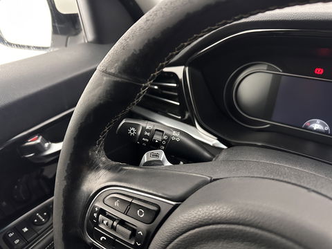 Kia e-Niro DynamicLine 64 kWh [ 3-Fase ] {SOH-100%} (INCL-BTW) Aut.*HEATPUMP | LEATHER-FABRIC | NAVI-FULLMAP | DAB+ | ADAPTIVE-CRUISE | CAMERA | HEATED-COMFORTSEATS | KEYLESS | DIGI-COCKPIT | SHIFTPADDLES | CARPLAY | LANE-ASSIST | 17"ALU*