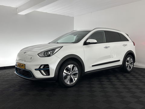Kia e-Niro DynamicLine 64 kWh [ 3-Fase ] {SOH-100%} (INCL-BTW) Aut.*HEATPUMP | LEATHER-FABRIC | NAVI-FULLMAP | DAB+ | ADAPTIVE-CRUISE | CAMERA | HEATED-COMFORTSEATS | KEYLESS | DIGI-COCKPIT | SHIFTPADDLES | CARPLAY | LANE-ASSIST | 17"ALU*