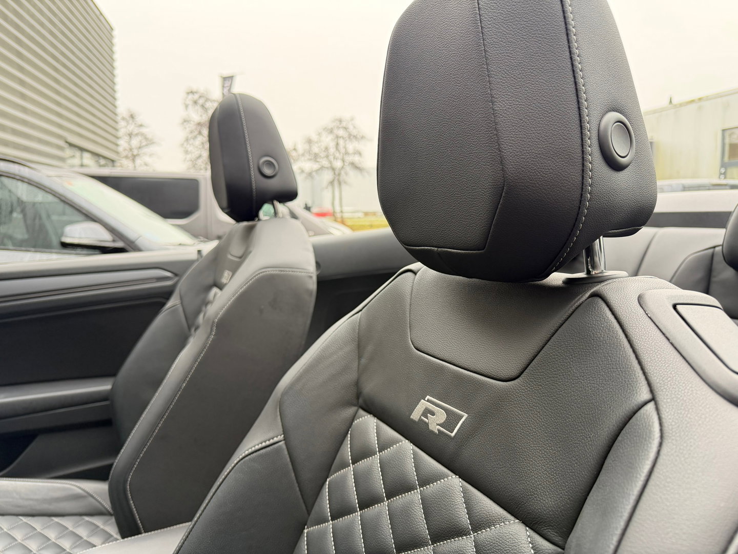 Volkswagen T-Roc Cabrio 1.5 TSI R-Line Leder|ACC|Camera|Virtiual-Cockpit|Led