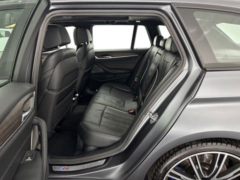 BMW 5 Serie Touring 540i xDrive M-Sportpack High Executive Aut. *PANO | LEATHER | FULL-LED | ADAPTIVE-CRUISE | DIGI-COCKPIT | MEMORY-PACK | BLINDSPOT | TOPVIEW | HARMAN/KARDON | KEYLESS | DIGI-COCKPIT | HEATED-COMFORTSEATS | AMBIENTLIGHT | HEAD-UP |