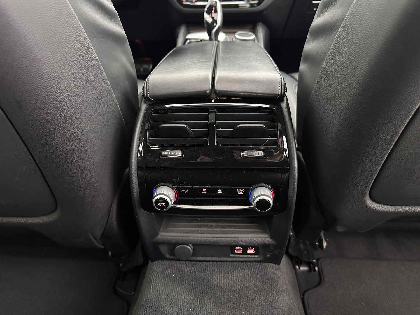 BMW 5 Serie Touring 540i xDrive M-Sportpack High Executive Aut. *PANO | LEATHER | FULL-LED | ADAPTIVE-CRUISE | DIGI-COCKPIT | MEMORY-PACK | BLINDSPOT | TOPVIEW | HARMAN/KARDON | KEYLESS | DIGI-COCKPIT | HEATED-COMFORTSEATS | AMBIENTLIGHT | HEAD-UP |