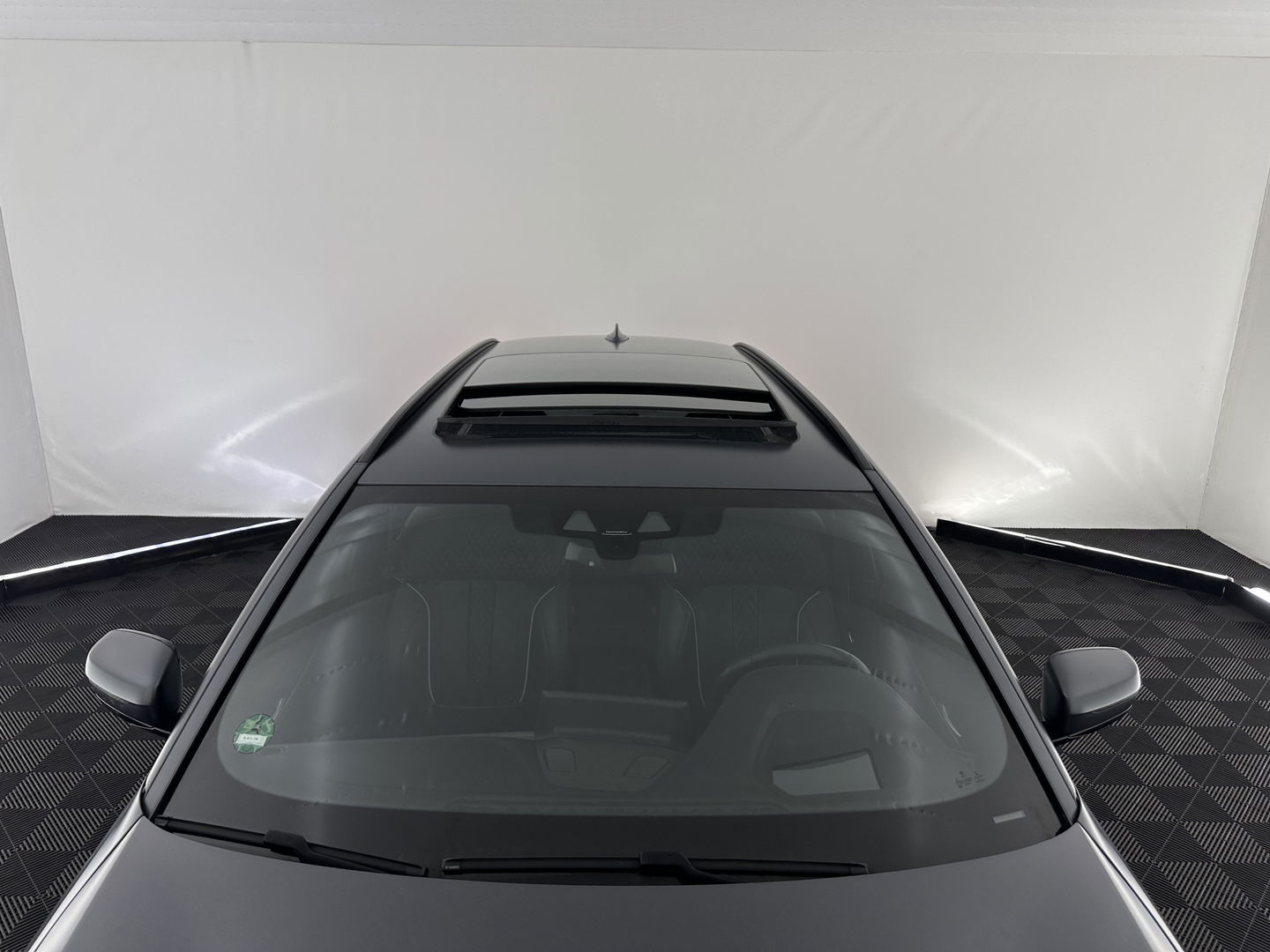 BMW 5 Serie Touring 540i xDrive M-Sportpack High Executive Aut. *PANO | LEATHER | FULL-LED | ADAPTIVE-CRUISE | DIGI-COCKPIT | MEMORY-PACK | BLINDSPOT | TOPVIEW | HARMAN/KARDON | KEYLESS | DIGI-COCKPIT | HEATED-COMFORTSEATS | AMBIENTLIGHT | HEAD-UP |