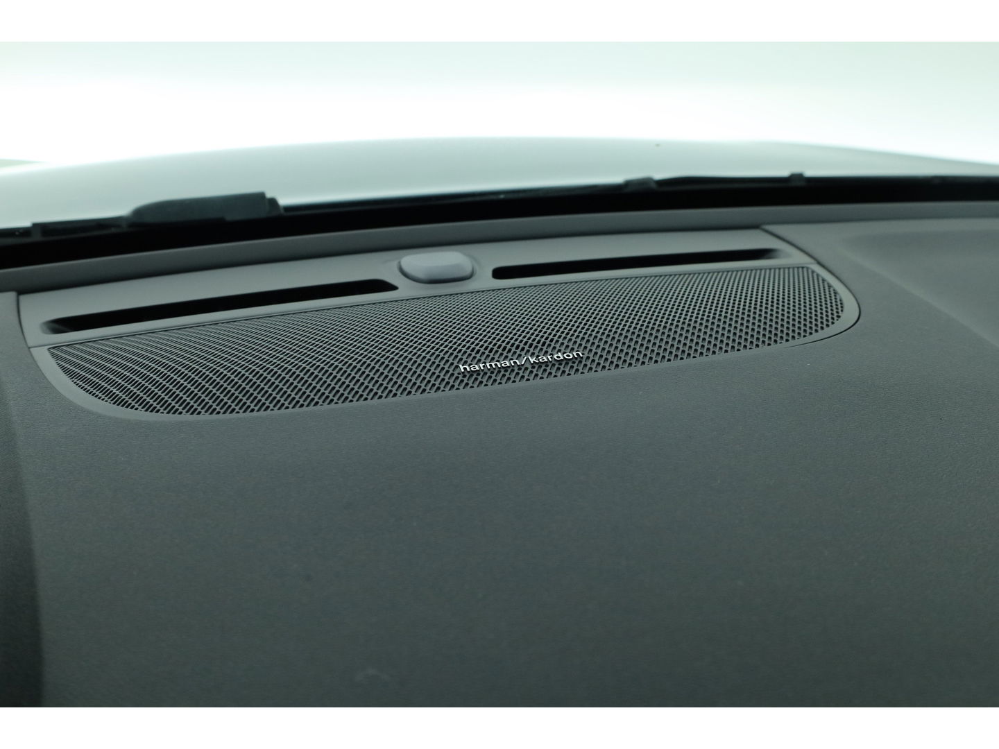 Volvo XC40 1.5 T5 Plug-in hybrid Ultimate Dark | Pano | Pilot Assist | Memory | 360cam | Stoel- Stuurverw. | Apple CarPlay | 19''