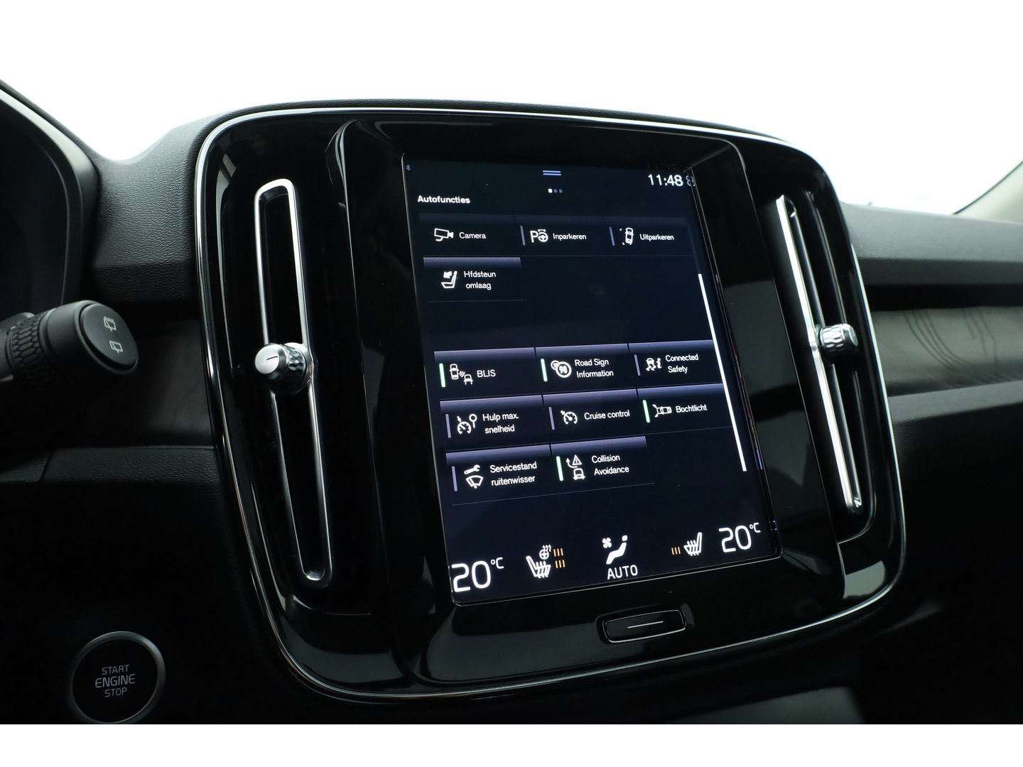 Volvo XC40 1.5 T5 Plug-in hybrid Ultimate Dark | Pano | Pilot Assist | Memory | 360cam | Stoel- Stuurverw. | Apple CarPlay | 19''