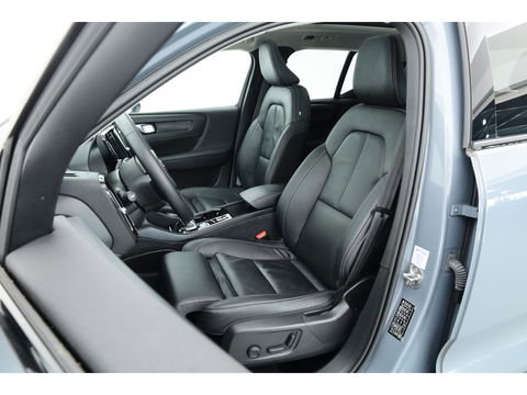 Volvo XC40 1.5 T5 Plug-in hybrid Ultimate Dark | Pano | Pilot Assist | Memory | 360cam | Stoel- Stuurverw. | Apple CarPlay | 19''