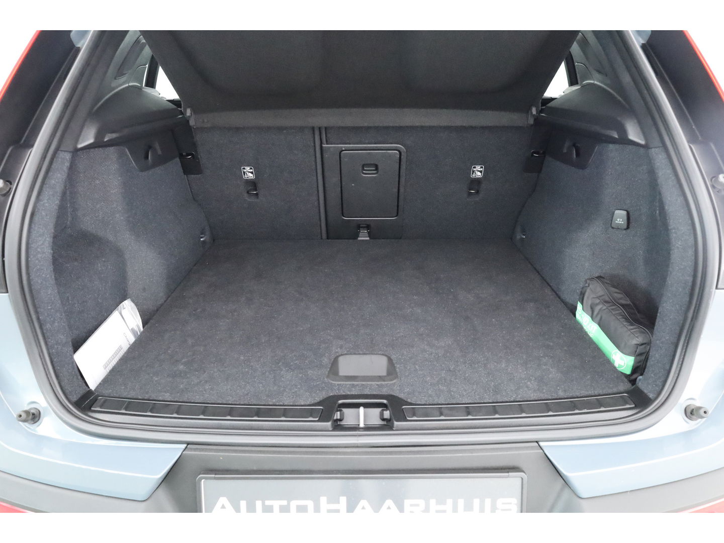 Volvo XC40 1.5 T5 Plug-in hybrid Ultimate Dark | Pano | Pilot Assist | Memory | 360cam | Stoel- Stuurverw. | Apple CarPlay | 19''