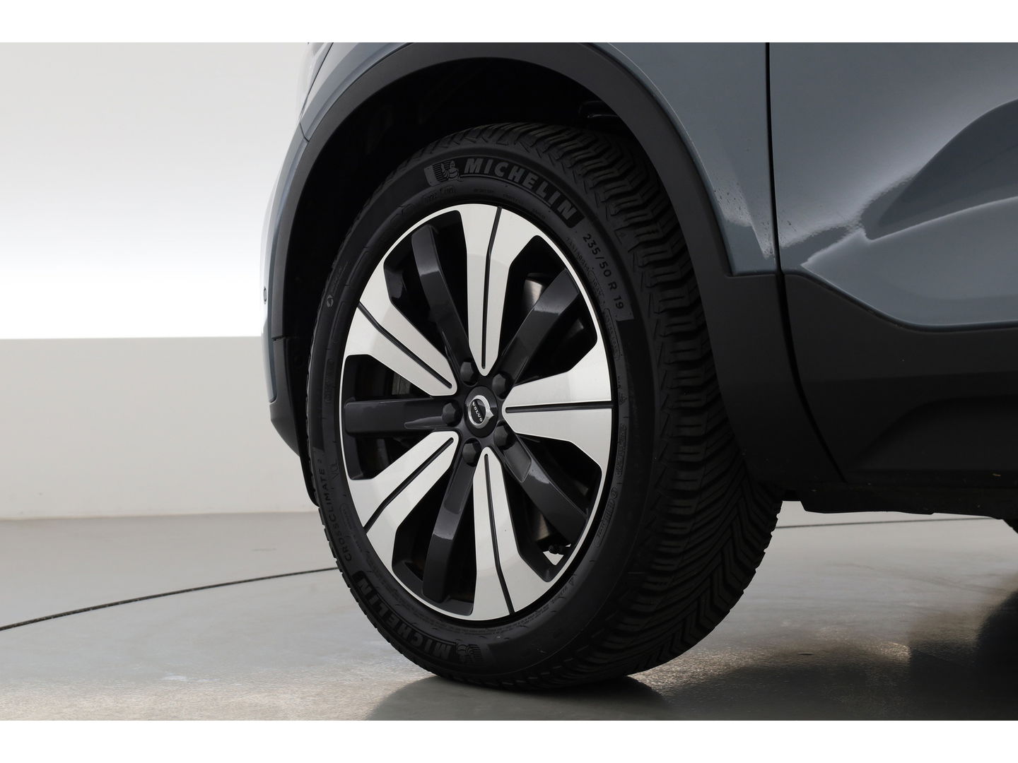 Volvo XC40 1.5 T5 Plug-in hybrid Ultimate Dark | Pano | Pilot Assist | Memory | 360cam | Stoel- Stuurverw. | Apple CarPlay | 19''