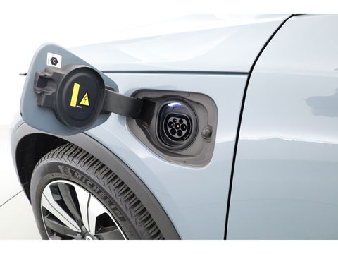 Volvo XC40 1.5 T5 Plug-in hybrid Ultimate Dark | Pano | Pilot Assist | Memory | 360cam | Stoel- Stuurverw. | Apple CarPlay | 19''