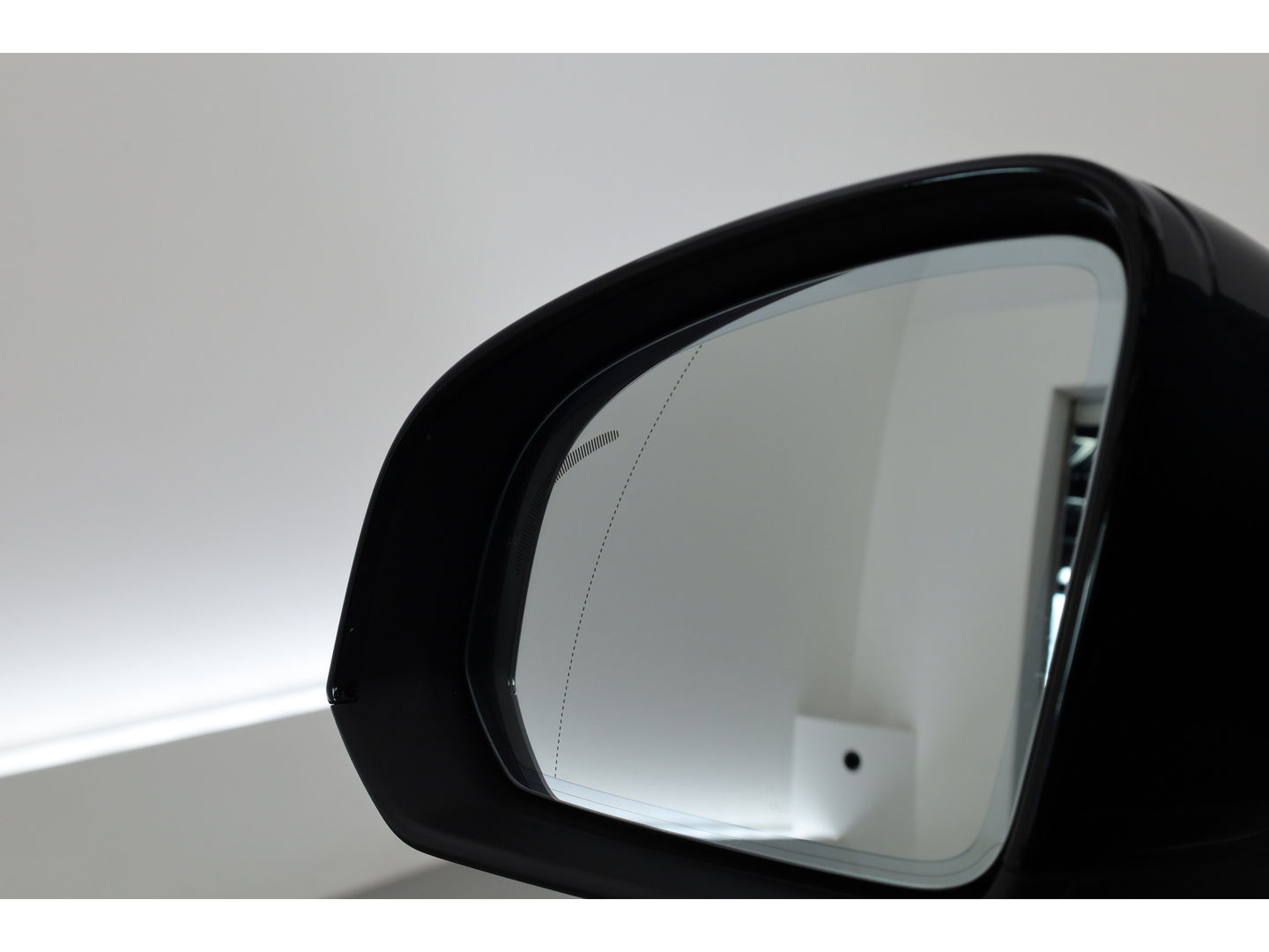 Volvo XC40 1.5 T5 Plug-in hybrid Ultimate Dark | Pano | Pilot Assist | Memory | 360cam | Stoel- Stuurverw. | Apple CarPlay | 19''