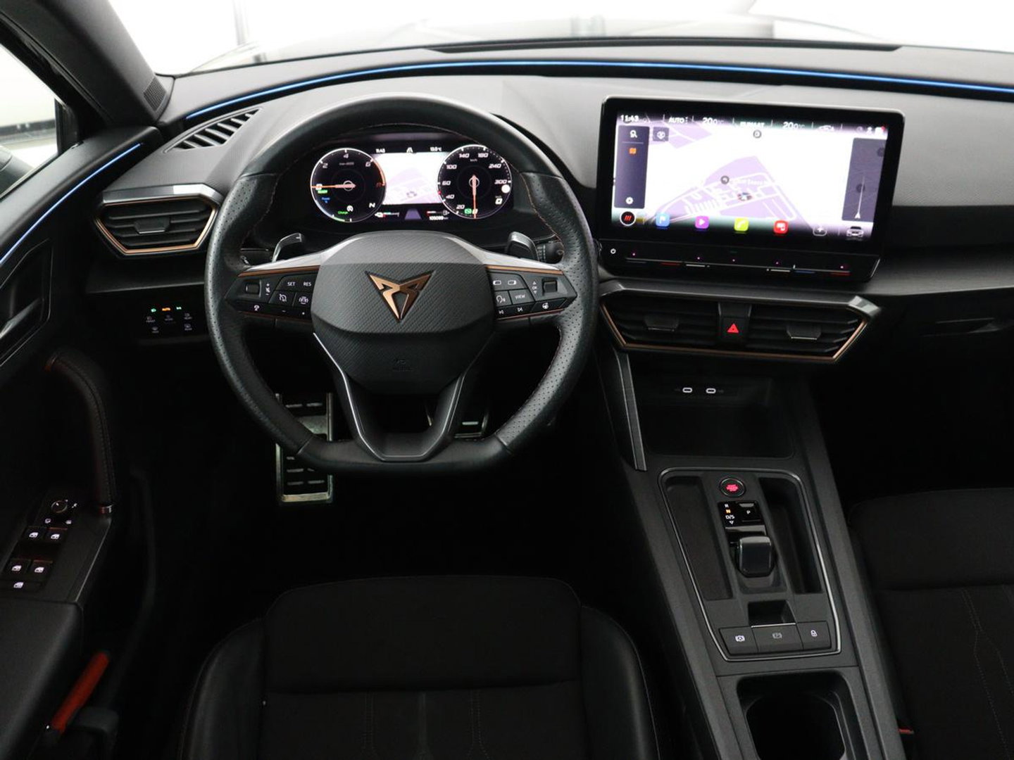 CUPRA Leon 1.4 e-Hybrid VZ Business | SOH 94% | 245pk | Trekhaak | Stuurverwarming |  Carplay | Adaptive cruise | Sfeerverlichting | Navigatie | Parkeerhulp | Keyless | PHEV | Plug In