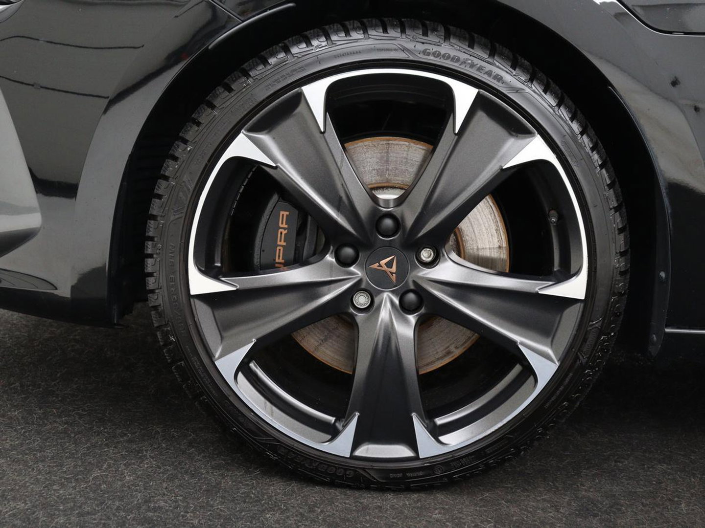 CUPRA Leon 1.4 e-Hybrid VZ Business | SOH 94% | 245pk | Trekhaak | Stuurverwarming |  Carplay | Adaptive cruise | Sfeerverlichting | Navigatie | Parkeerhulp | Keyless | PHEV | Plug In