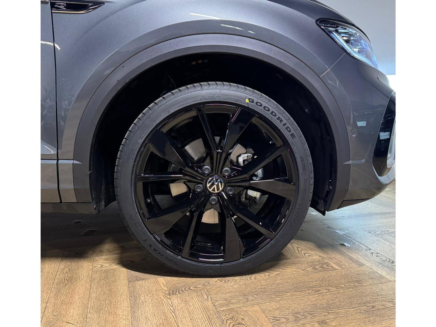 Volkswagen T-Roc 1.5 TSI R-Line PANO KEYLESS VOL'