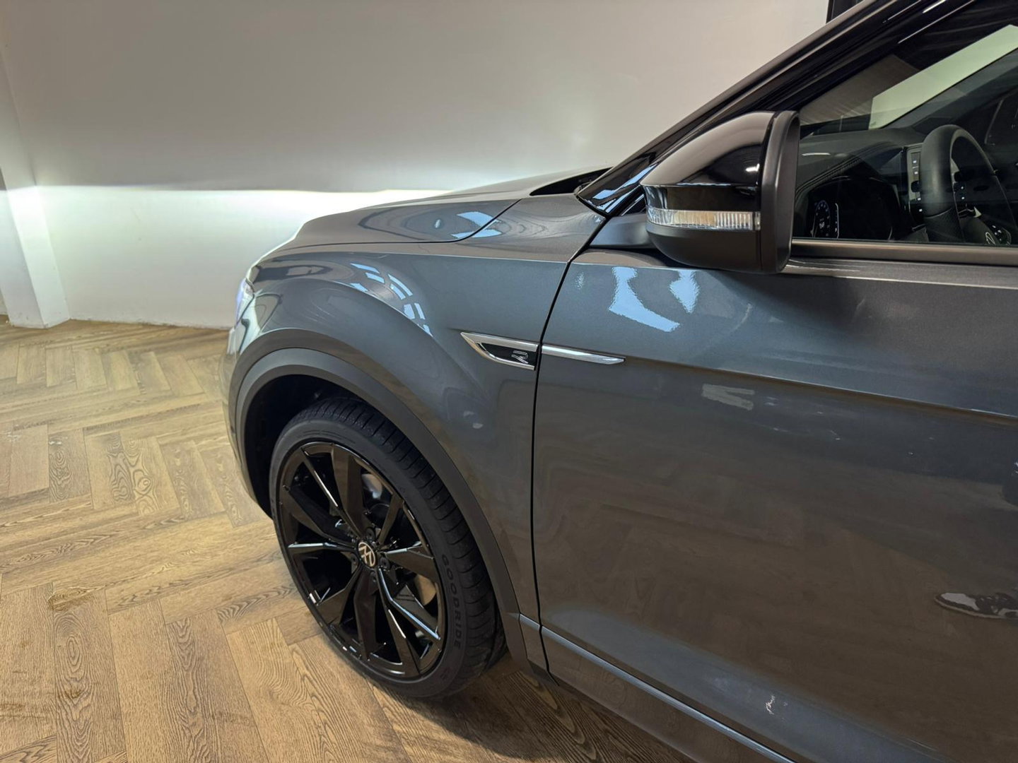 Volkswagen T-Roc 1.5 TSI R-Line PANO KEYLESS VOL'