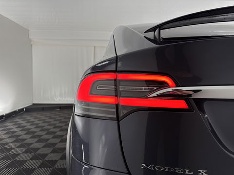 Tesla Model X 75D Base 7-Pers. [ 3-Fase-17kW ] {SOH-88%} Aut. *PANO-WINDOW | AUTOPILOT | LEATHER-FABRIC | TOPVIEW | NAVI-FULLMAP | FULL-LED | AIRSUSPENSION | DIGI-COCKPIT | KEYLESS | CAMERA | DAB+ | HEATED-COMFORTSEATS | 20''ALU*