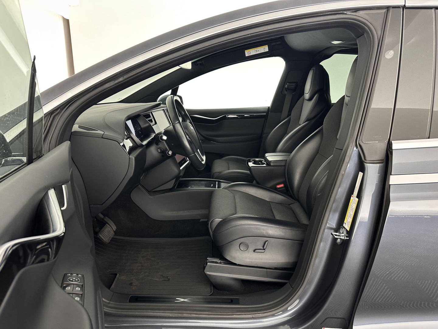 Tesla Model X 75D Base 7-Pers. [ 3-Fase-17kW ] {SOH-88%} Aut. *PANO-WINDOW | AUTOPILOT | LEATHER-FABRIC | TOPVIEW | NAVI-FULLMAP | FULL-LED | AIRSUSPENSION | DIGI-COCKPIT | KEYLESS | CAMERA | DAB+ | HEATED-COMFORTSEATS | 20''ALU*