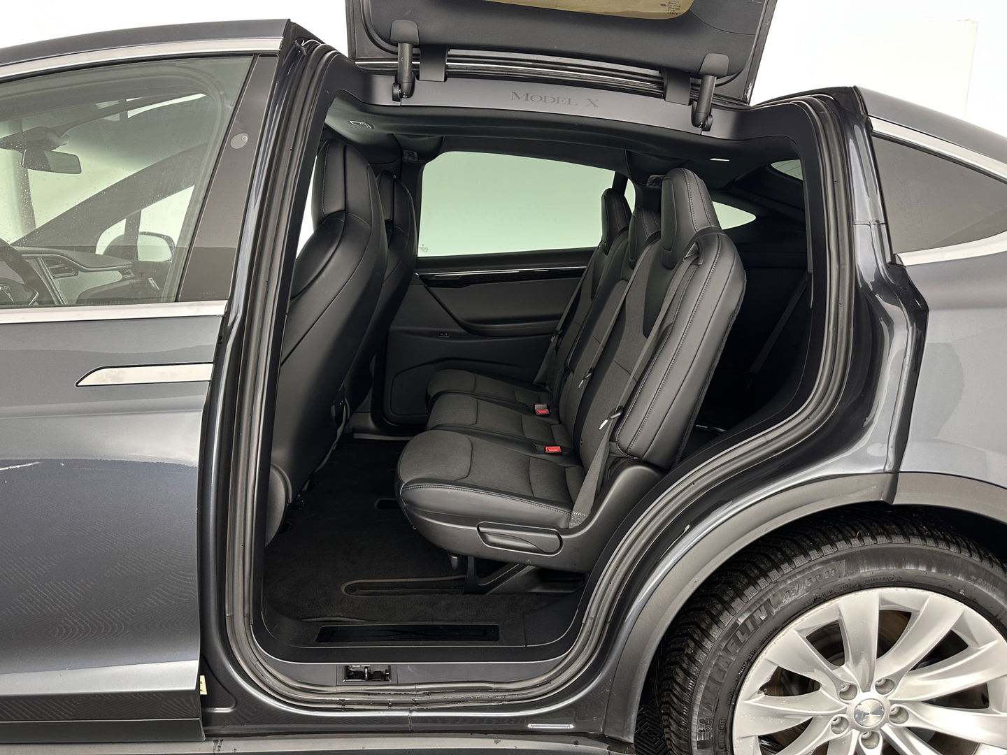 Tesla Model X 75D Base 7-Pers. [ 3-Fase-17kW ] {SOH-88%} Aut. *PANO-WINDOW | AUTOPILOT | LEATHER-FABRIC | TOPVIEW | NAVI-FULLMAP | FULL-LED | AIRSUSPENSION | DIGI-COCKPIT | KEYLESS | CAMERA | DAB+ | HEATED-COMFORTSEATS | 20''ALU*