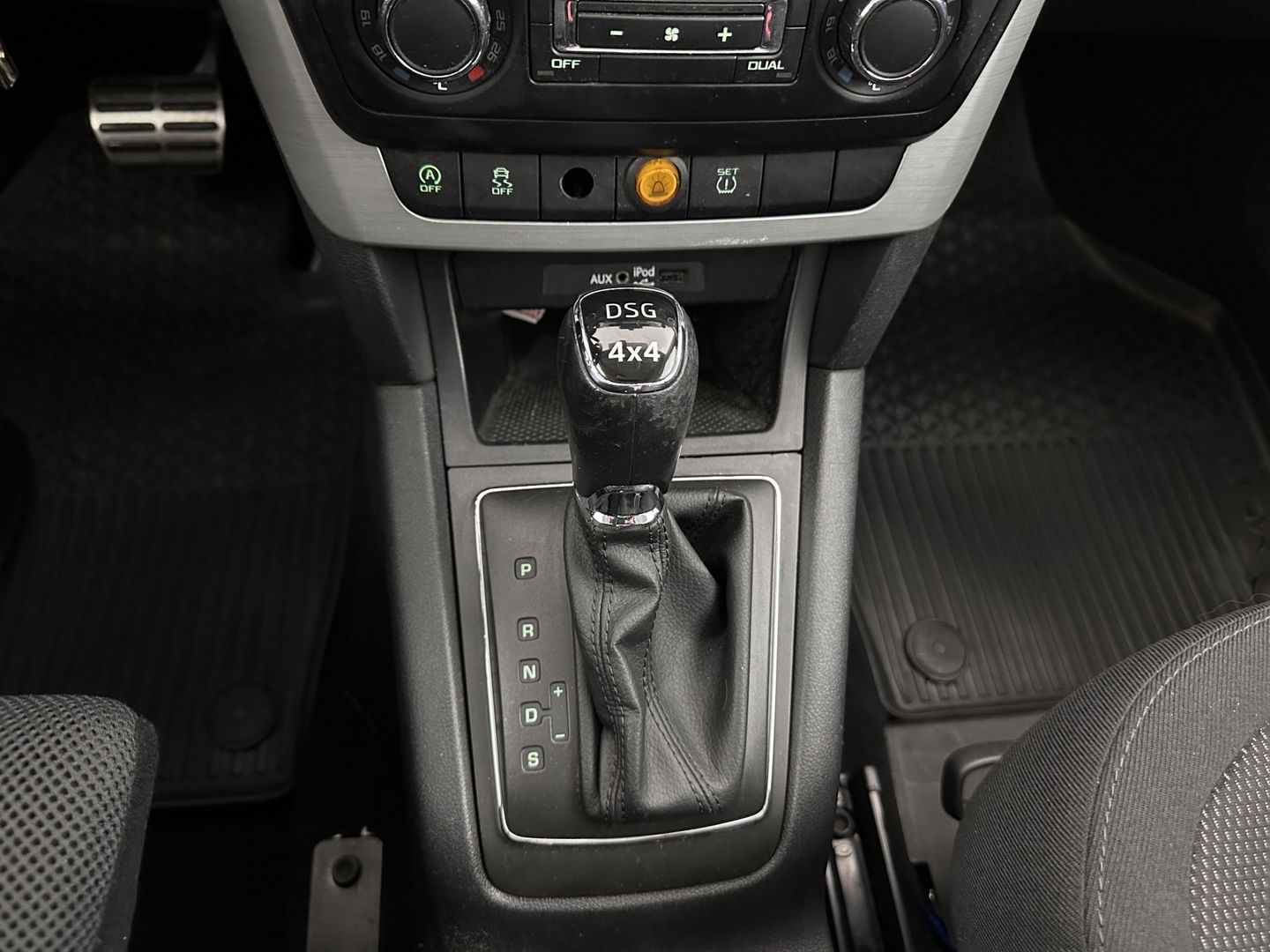 Škoda Yeti Outdoor 2.0 TDI Greentech Ambition 4x4 *AIRCO | COMFORT-SEATS | 16''ALU | TOWBAR*