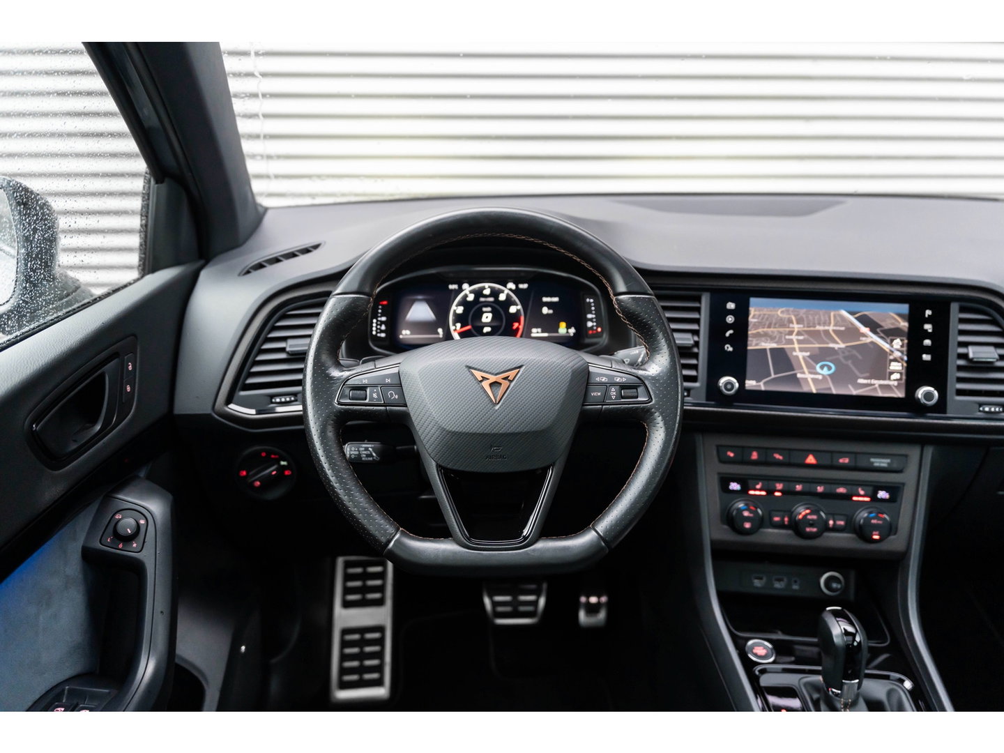 CUPRA Ateca 2.0 TSI 4DRIVE LIMITED PANO CARBON BREMBO BEATS