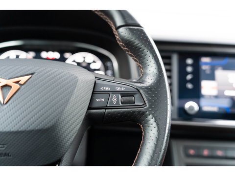 CUPRA Ateca 2.0 TSI 4DRIVE LIMITED PANO CARBON BREMBO BEATS