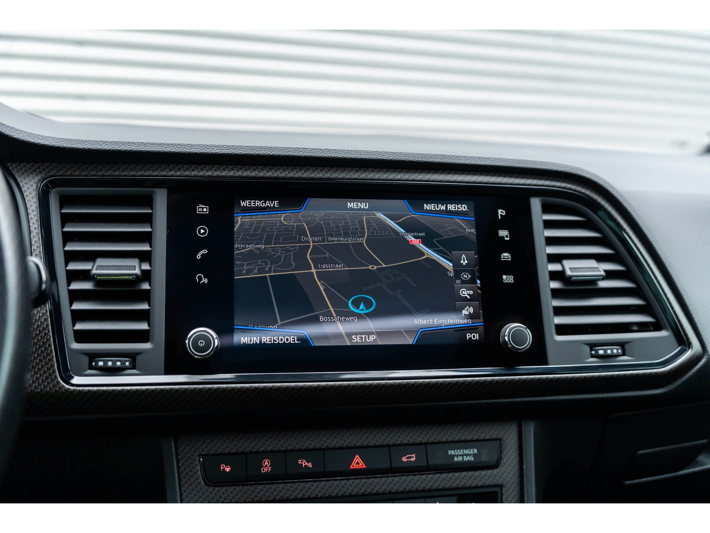 CUPRA Ateca 2.0 TSI 4DRIVE LIMITED PANO CARBON BREMBO BEATS