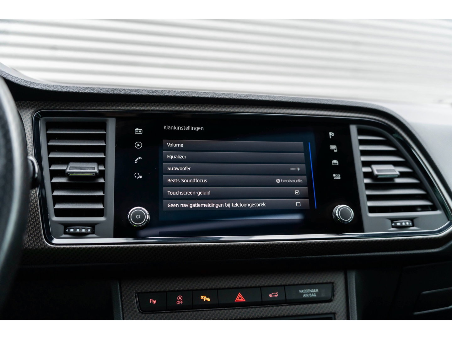 CUPRA Ateca 2.0 TSI 4DRIVE LIMITED PANO CARBON BREMBO BEATS