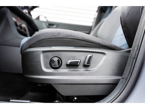 CUPRA Ateca 2.0 TSI 4DRIVE LIMITED PANO CARBON BREMBO BEATS