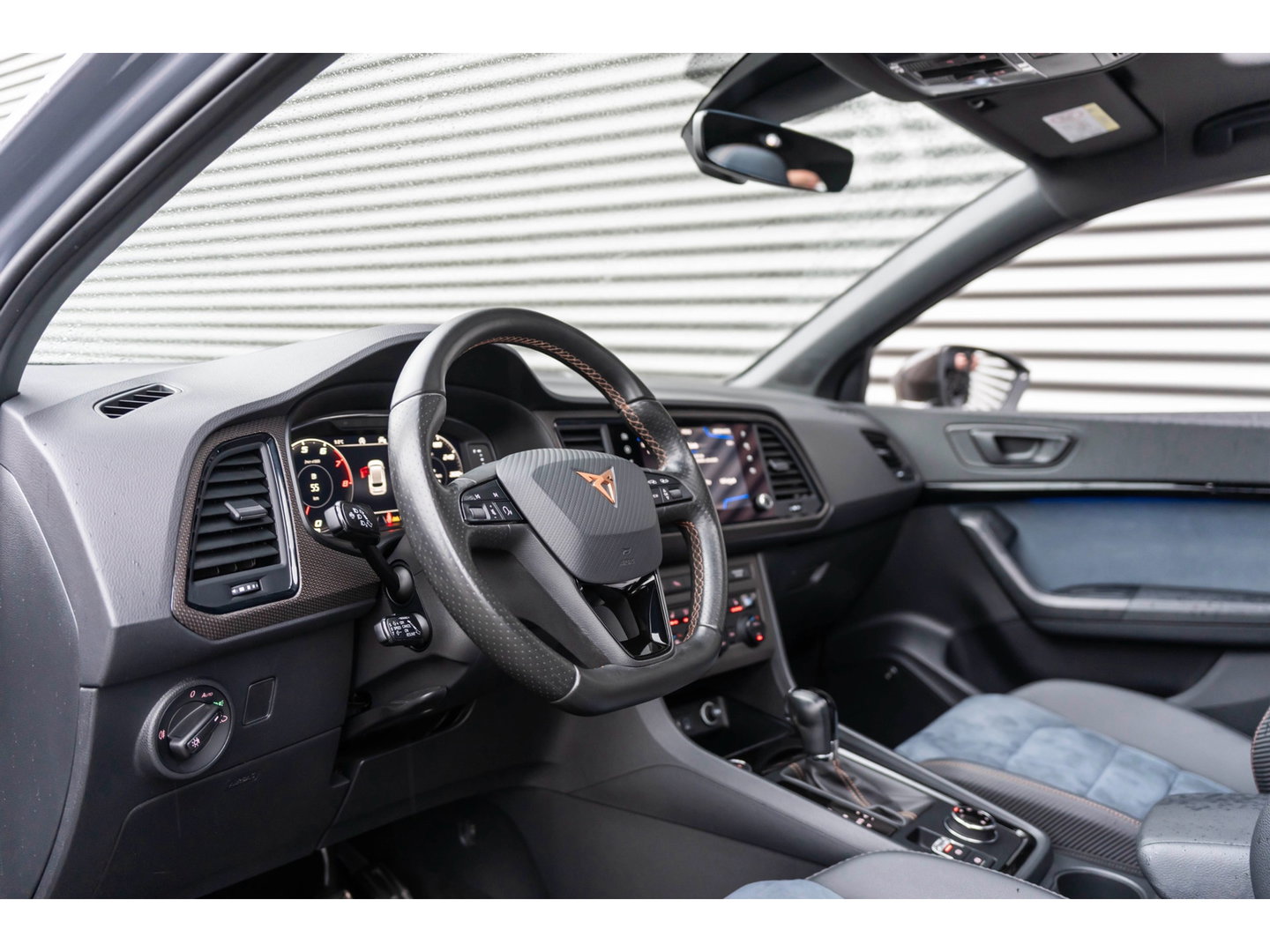 CUPRA Ateca 2.0 TSI 4DRIVE LIMITED PANO CARBON BREMBO BEATS