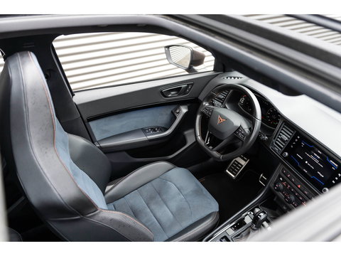 CUPRA Ateca 2.0 TSI 4DRIVE LIMITED PANO CARBON BREMBO BEATS