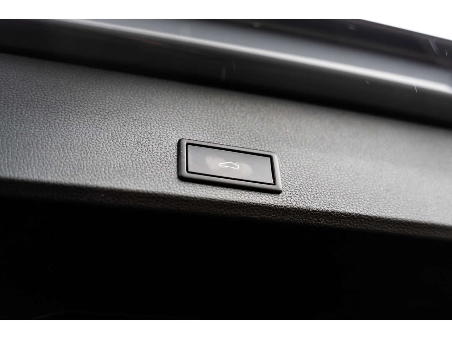 CUPRA Ateca 2.0 TSI 4DRIVE LIMITED PANO CARBON BREMBO BEATS