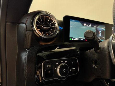 Mercedes-Benz CLA-Klasse 180 AMG PANO 360' SFEER VOL!