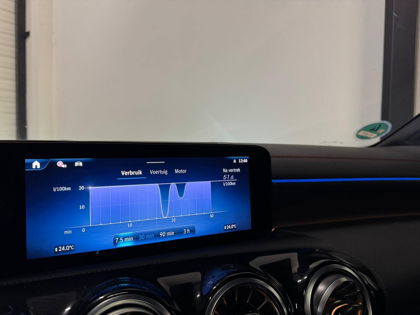 Mercedes-Benz CLA-Klasse 180 AMG PANO 360' SFEER VOL!