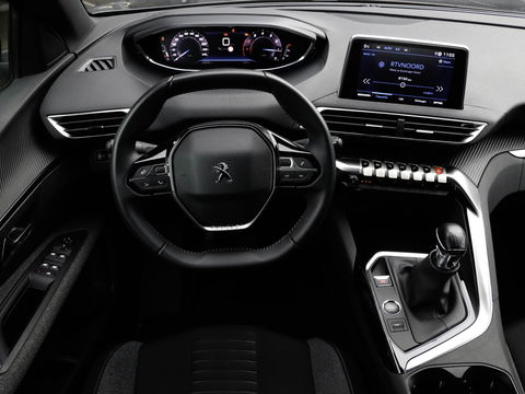 Peugeot 3008 1.2 PureTech Active Pack Business | Stoelverwarming | Navigatie via Carplay
