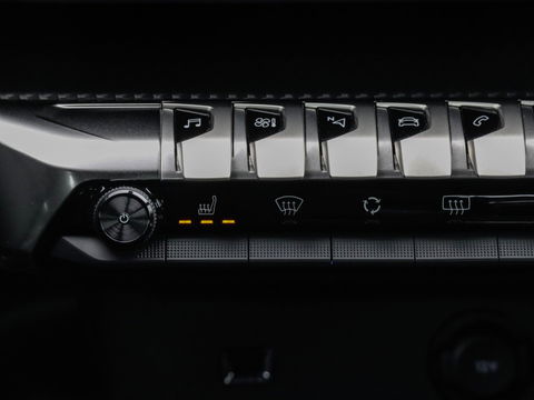 Peugeot 3008 1.2 PureTech Active Pack Business | Stoelverwarming | Navigatie via Carplay