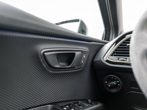 SEAT Leon ST 2.0 TSI CUPRA R 4DRIVE BLACKNESS GREY CARBON