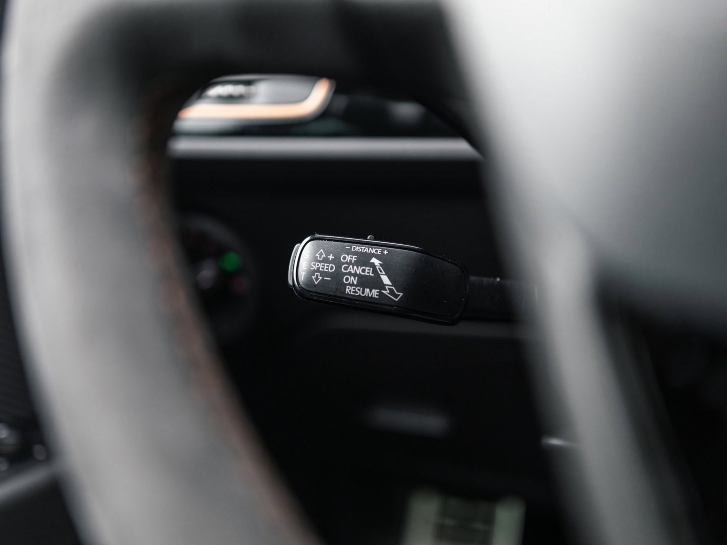 SEAT Leon ST 2.0 TSI CUPRA R 4DRIVE BLACKNESS GREY CARBON